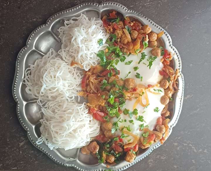 Idiyappam, egg and soya curry 