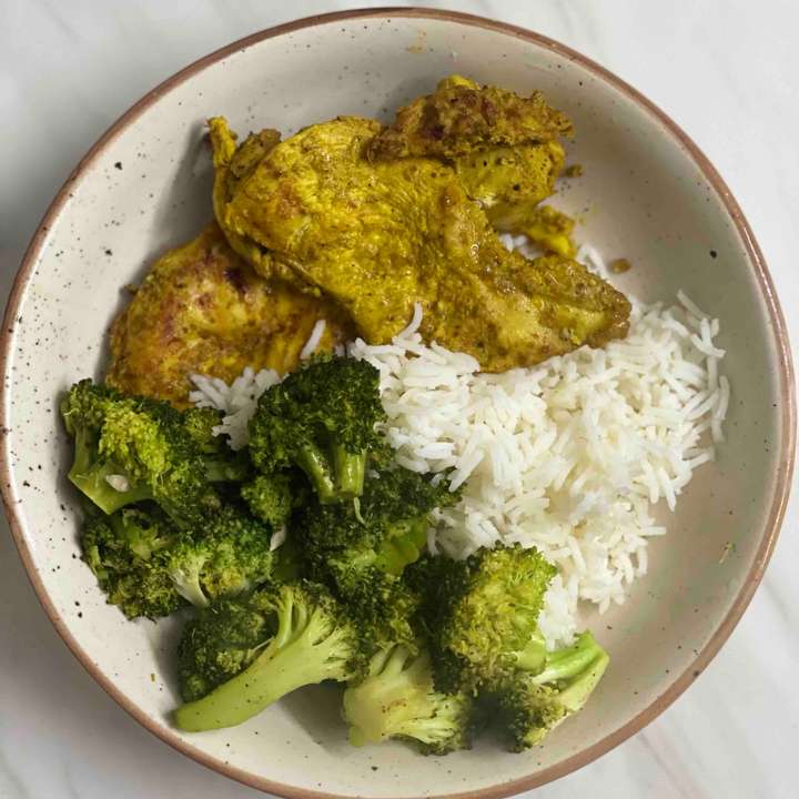 grilled chicken breast with rice 