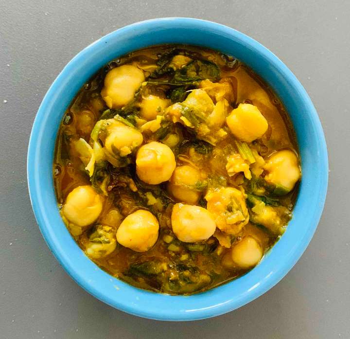 Chickpea and Spinach Curry
