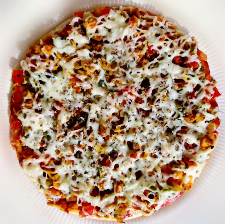 Chicken cheese Pizza