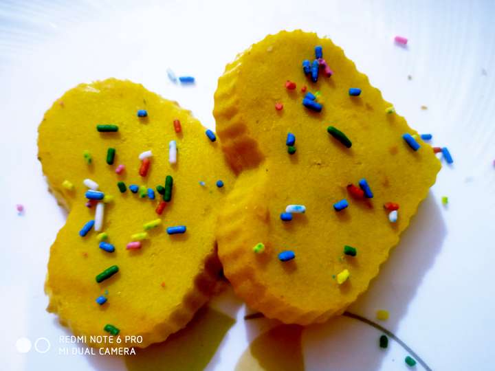 vanilla cupcakes
