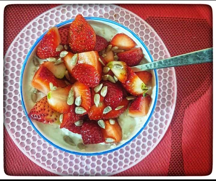 Oats & Strawberries 