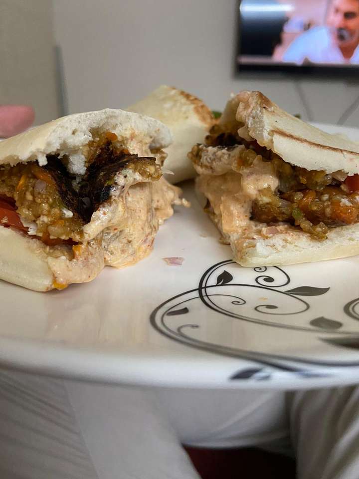 pita broken wheat falafel