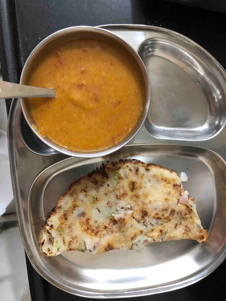onion Sooji Uttapam and sambhar