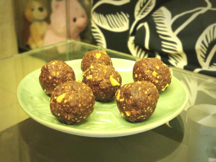 Dry Fruit Laddoo