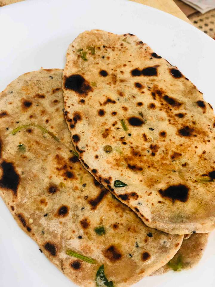 Garlic ataaa naan