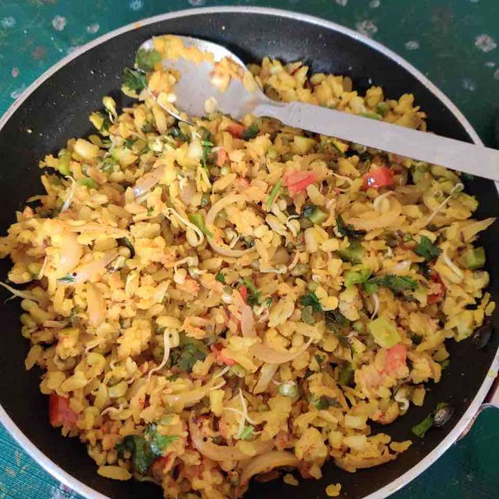 poha with soya granules 
