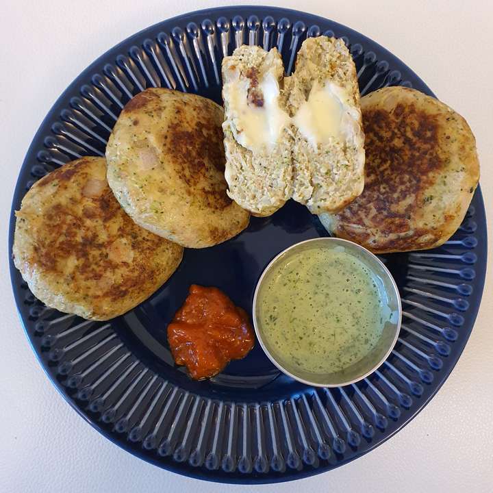 Cheese filled Chicken & Broccoli patties