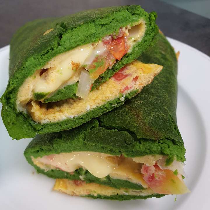 Egg n Cheese Spinach Wrap