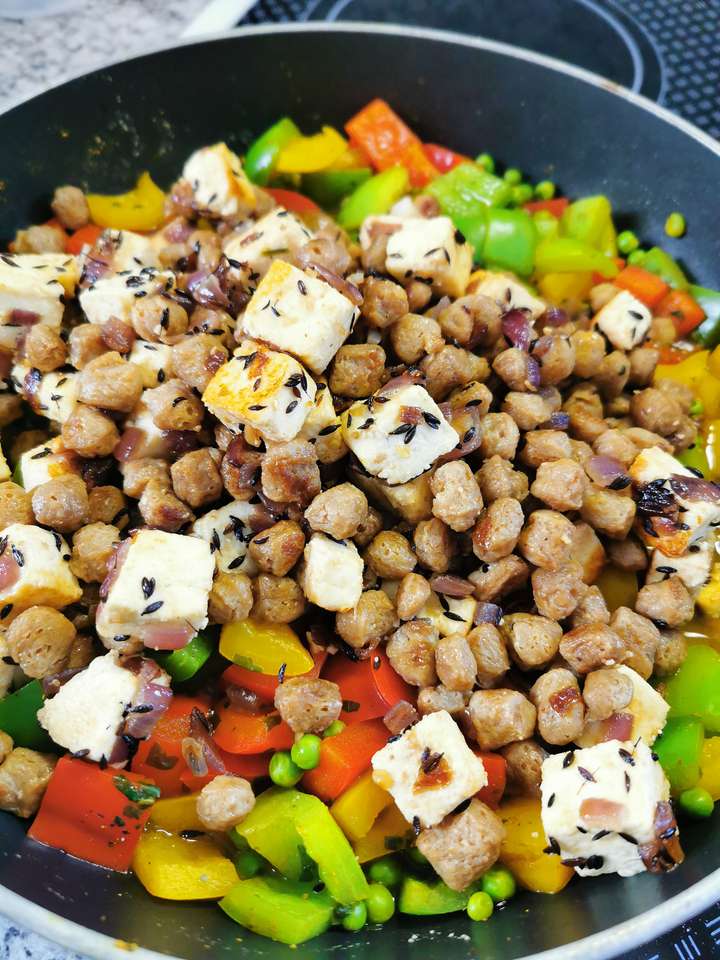 Soya Chunks with Paneer and Veggies