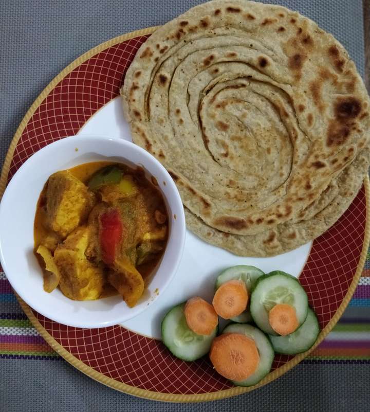 Kadhai Paneer with Lachcha Parantha