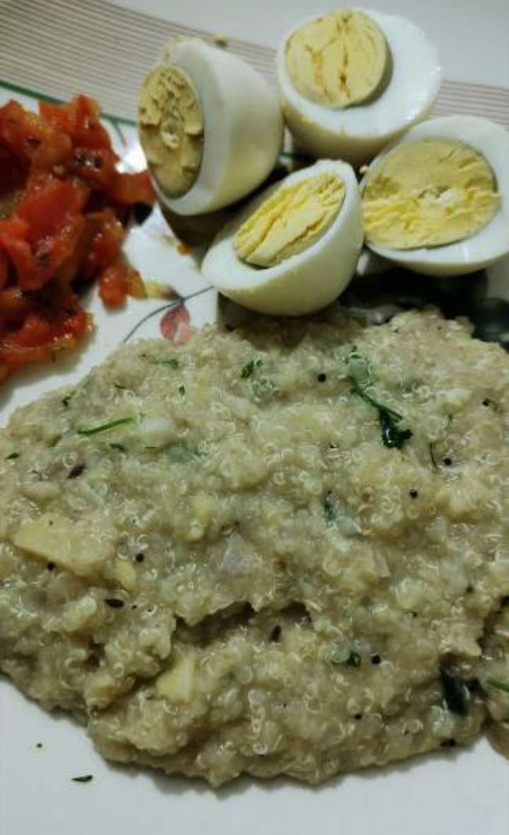 quinoa khichdi and boiled egg 