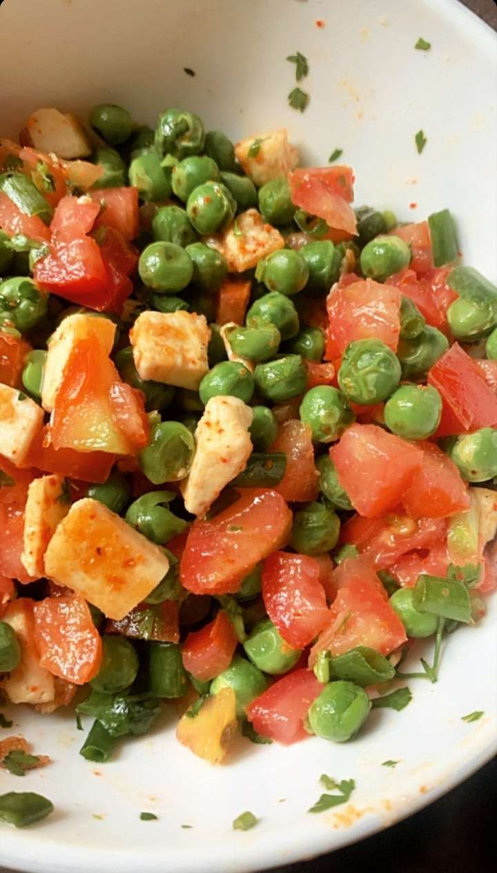 Peas Paneer salad 