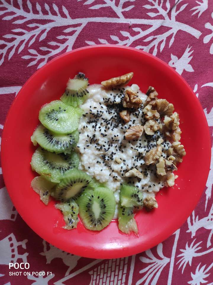 fruit bowl of oats