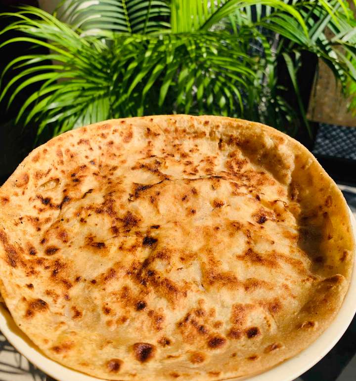 paneer pyaaz prantha 
