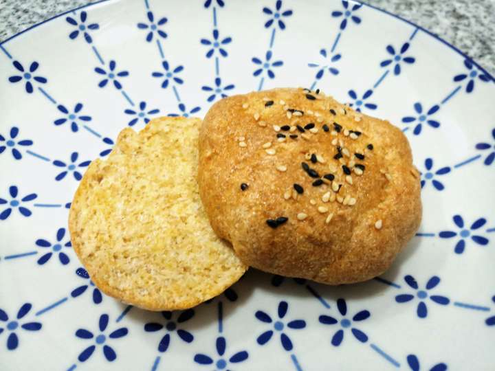 soya Flour and flaxseed bun