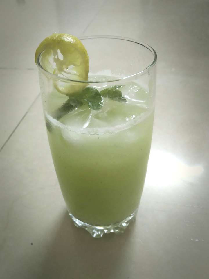 cucumber lemonade
