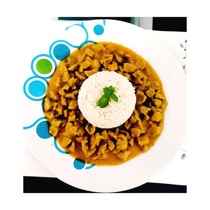 Rice with soya chunks curry