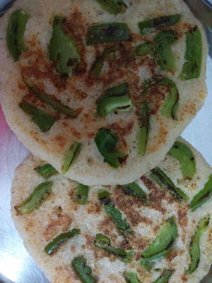 Rava Uttapam