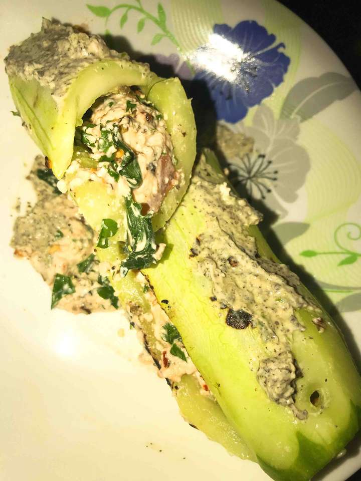 Cucumber grill roll 