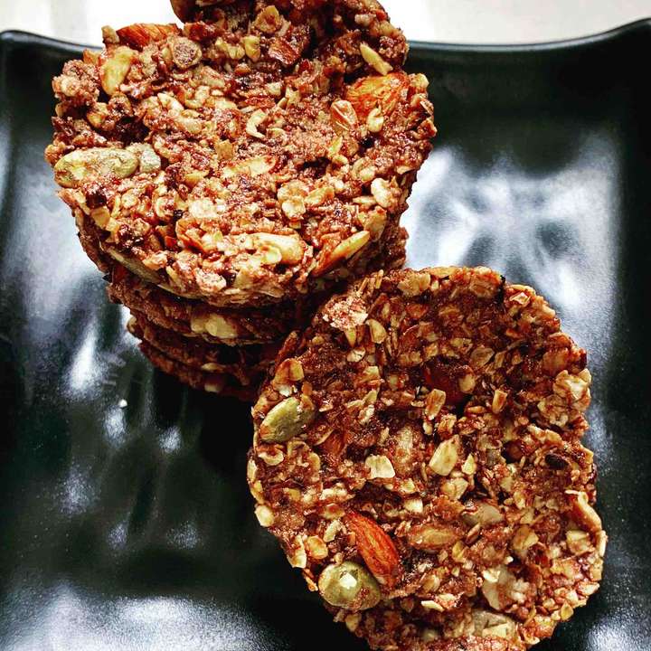 Dark Chocolate Granola Bites 