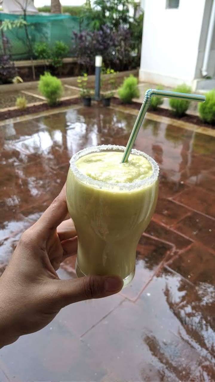 avocado n green apple smoothie