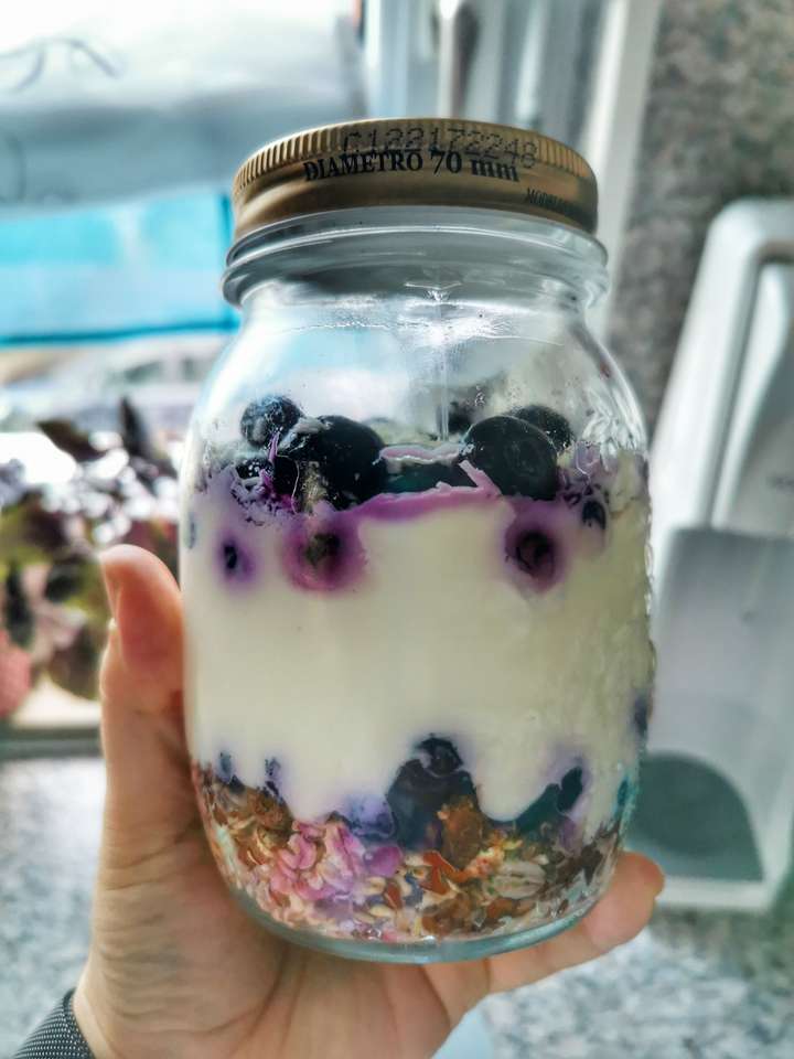 Overnight Oats with Blueberries