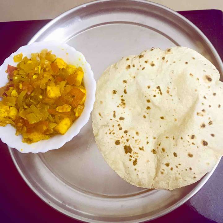 veg paneer with chapati 