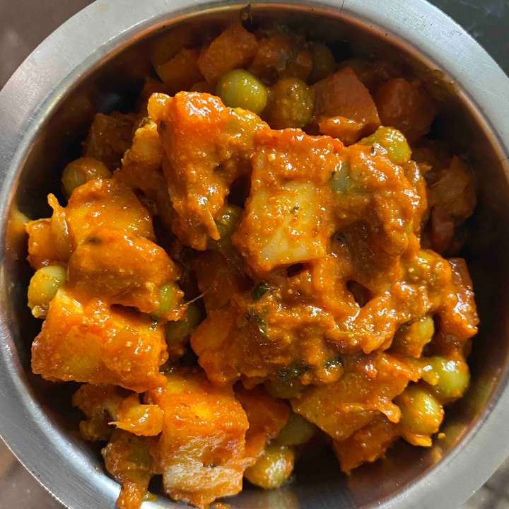 paneer matar gravy 