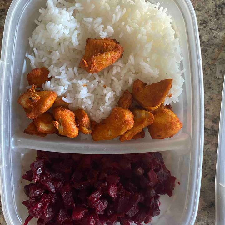 beet root chickpeas gravy and chicken 65 with destarched rice
