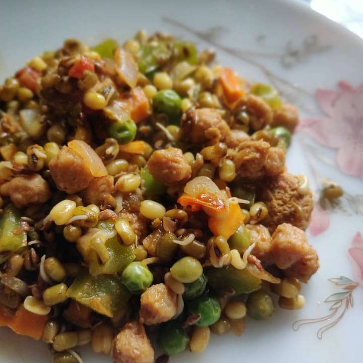 Tasty Soya chunks sprout !!