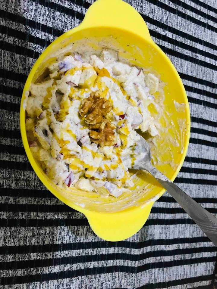 Apple Raita