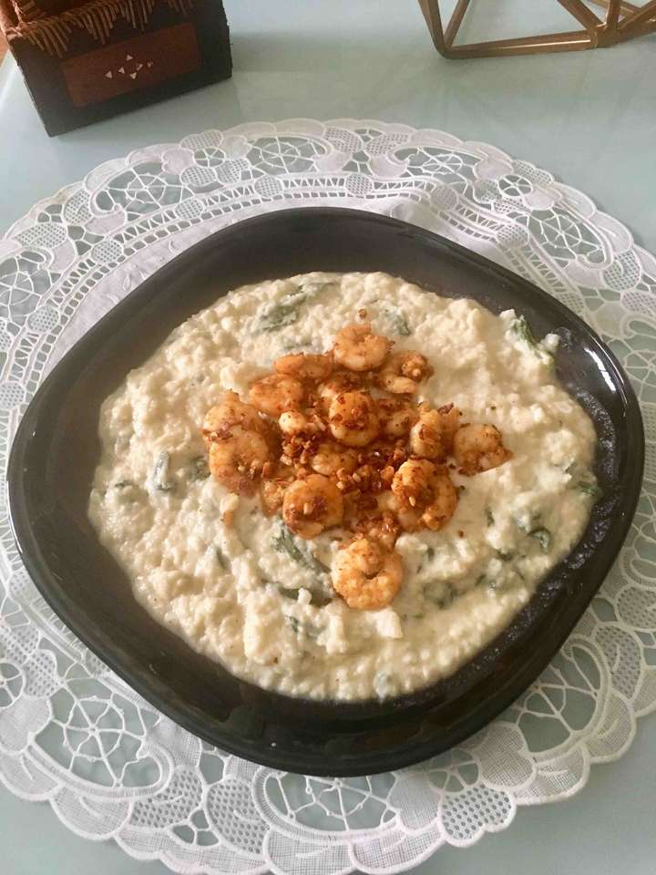Spinach Cauli Rice Risotto & Chilli Garlic Prawns