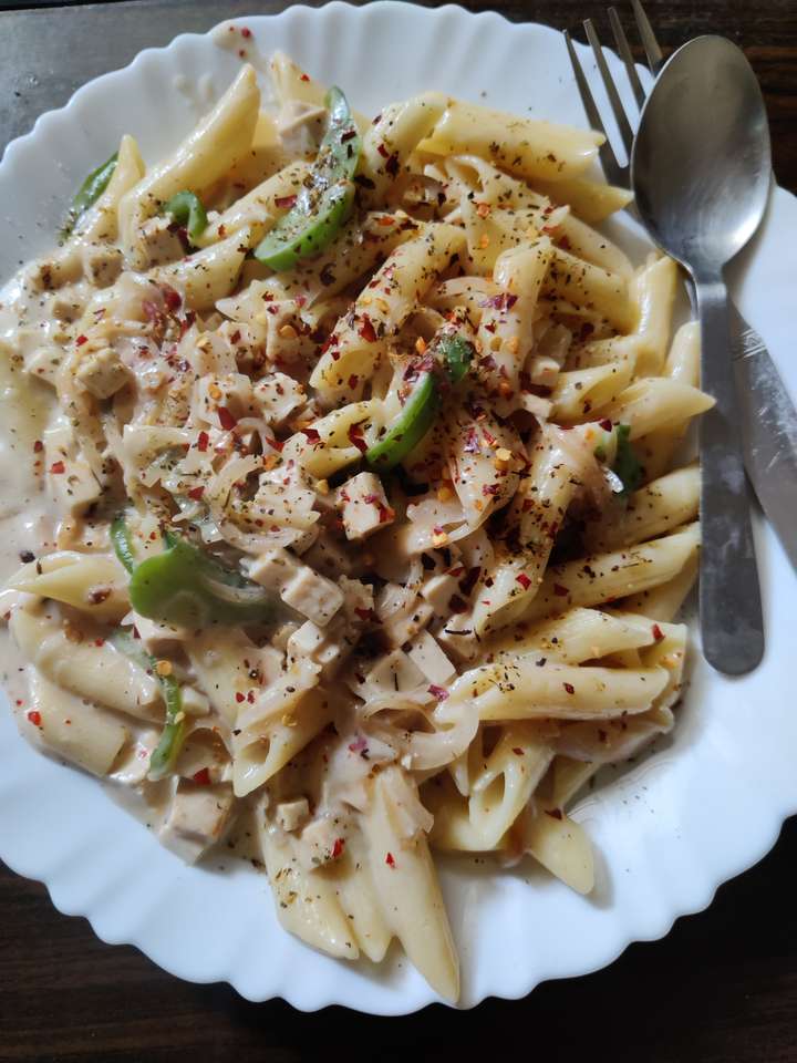 White Sauce pasta with tofu