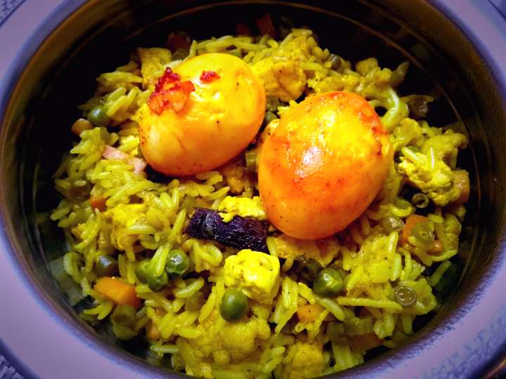 Egg Paneer Pulao.
