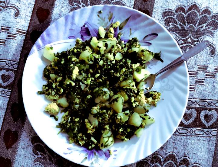 Potatoe And Egg Bhujiya