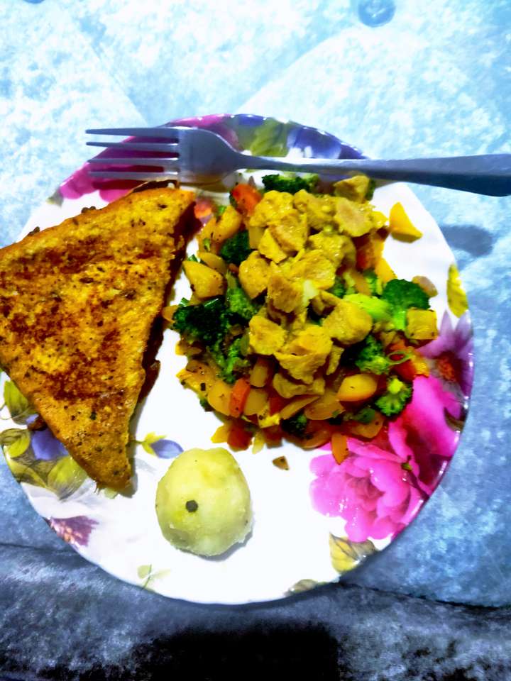 French toast with Veggies and Sweet potato laddu