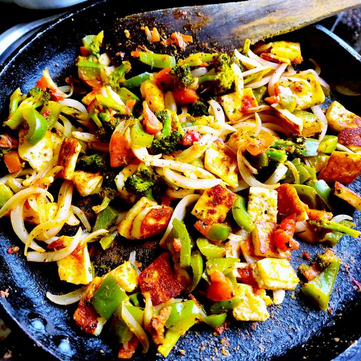 Paneer veggie salad with a shahi paneer twist