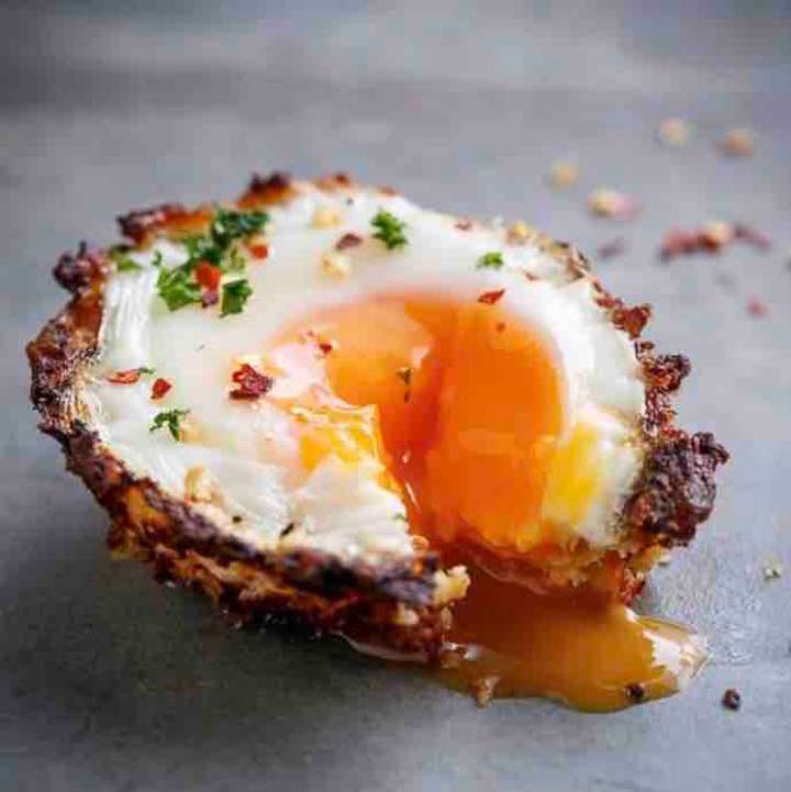 cauliflower hash brown egg cups