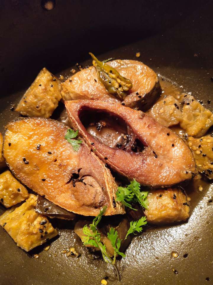 Fish (Hilsa) soup with eggplant
