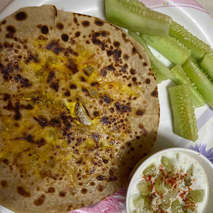 paneer pyaz paratha