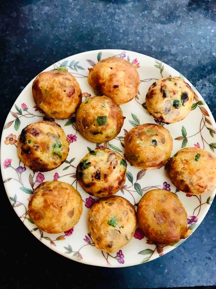 Sooji Appam