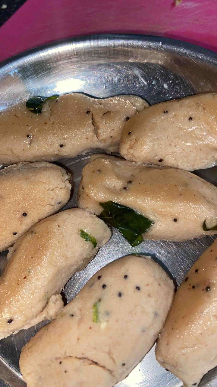 Soya chunks and rice flour dumpling/kozhukattai