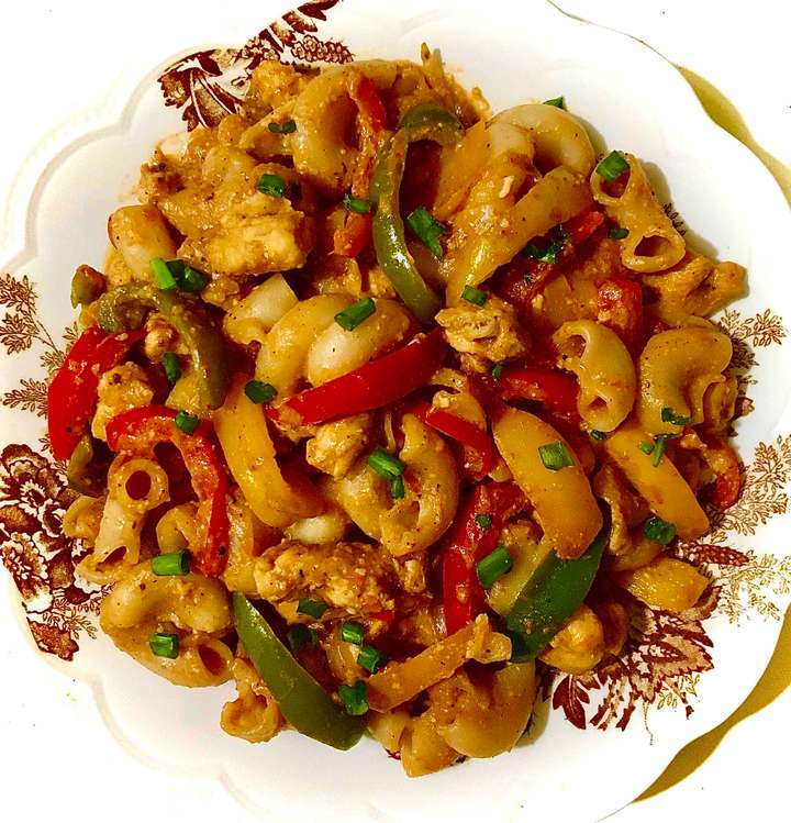Spicy Thai Peanut chicken Pasta