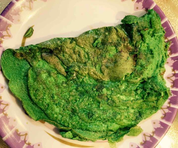 Spinach egg whites omelette 