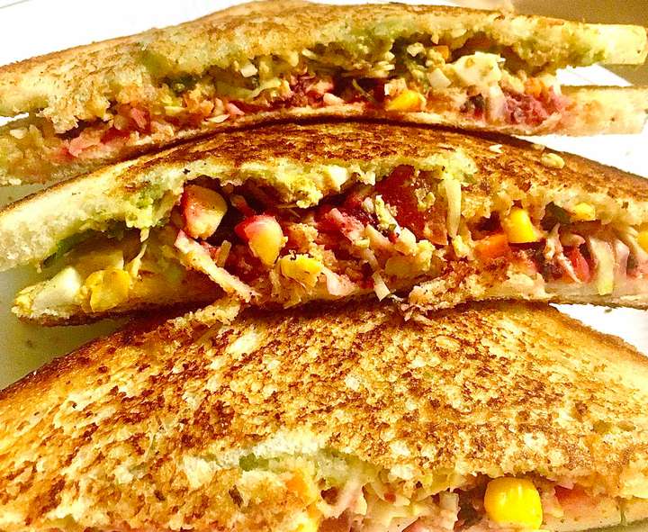 Boiled egg + mixed veggie sandwich 