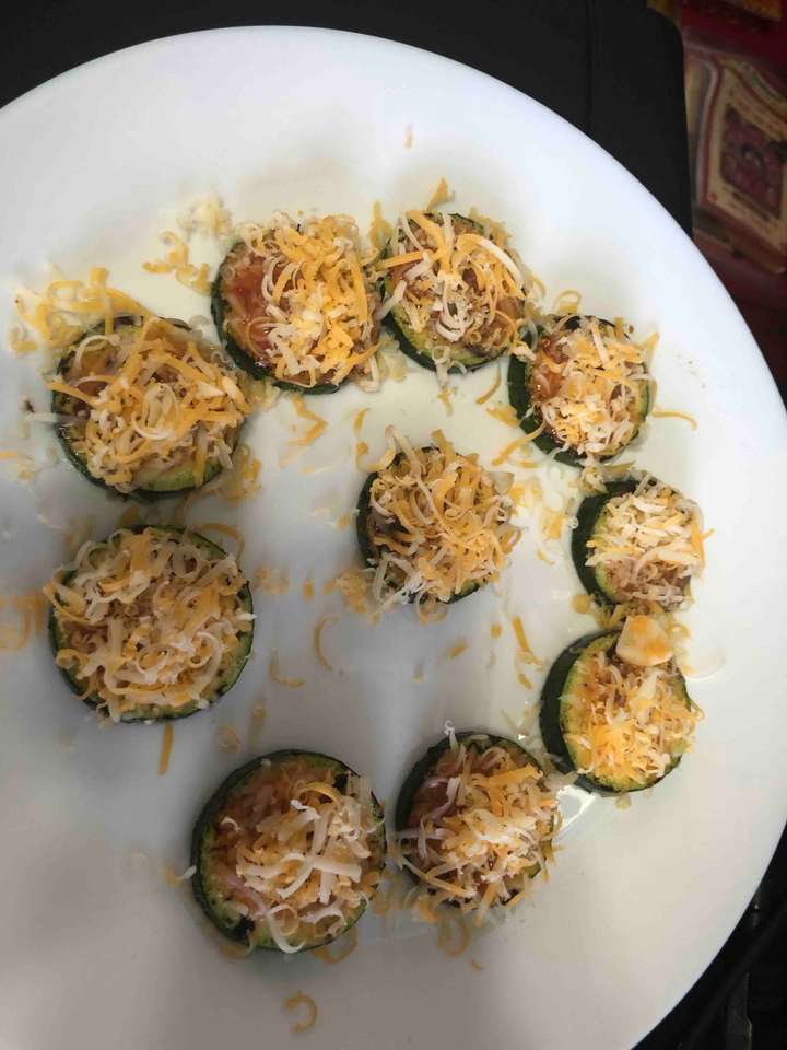 zucchini pizza bites 