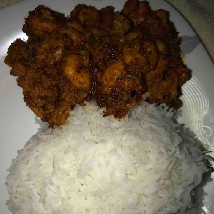 Prawn cauliflower served with steamed rice 