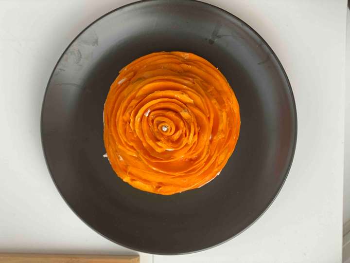 Mango whey cake 
