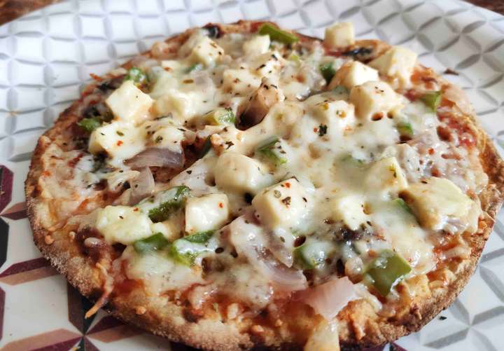 Healthy Homemade Veg Pizza